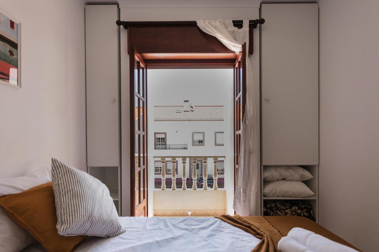 Zambujeira Do Mar 4-Bed House Perfect For Families & Friends Apartment Exterior photo
