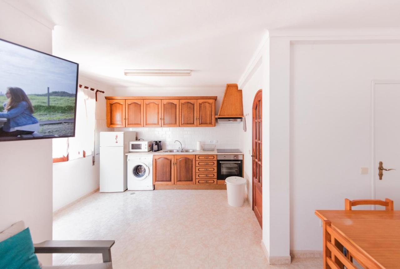 Zambujeira Do Mar 4-Bed House Perfect For Families & Friends Apartment Exterior photo